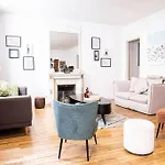 Chic 16Th - Leon Bonnat Hideaway